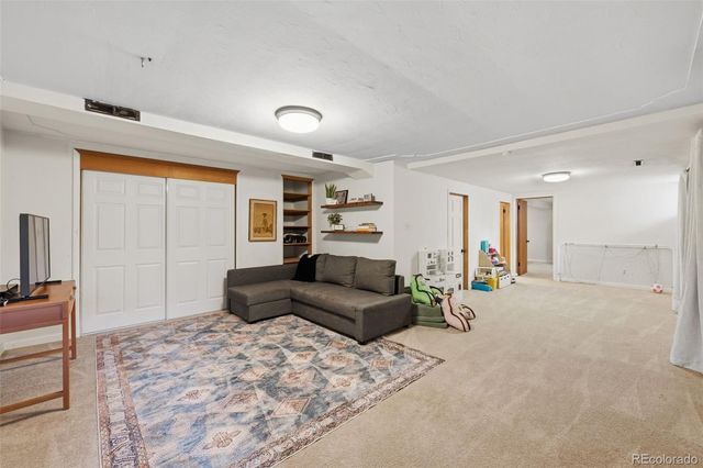 255 Pratt Street, Longmont, CO 80501