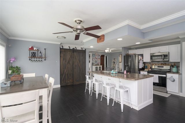 1402 S Chapel Street, Louisville, OH 44641