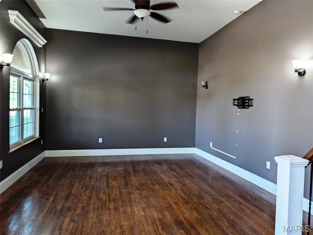 630 Lamplight Lane, Hazelwood, MO 63042