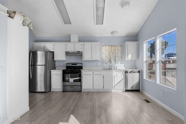 21762 Wisteria Street, California City, CA 93505