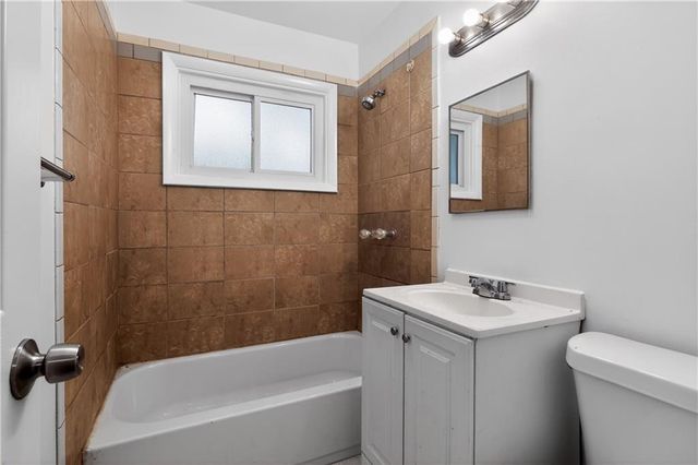 7807 Ruskin Way, Kansas City, MO 64134