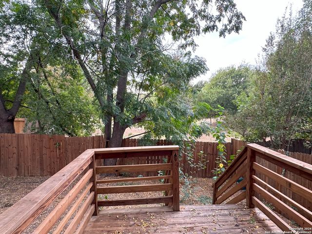 7123 NORMAN LN, San Antonio, TX 78240