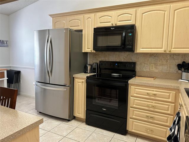 39650 US HIGHWAY 19 N 1113, Tarpon Springs, FL 34689