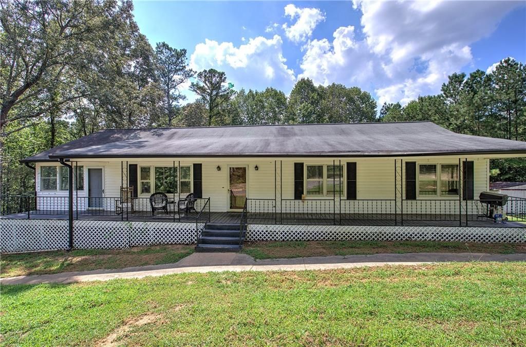 5375 Crystal Mountain SE Road, Acworth, GA 30101