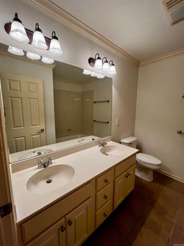 2104 Huntleigh, Little Rock, AR 72212