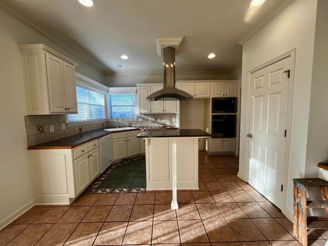 2104 Huntleigh, Little Rock, AR 72212