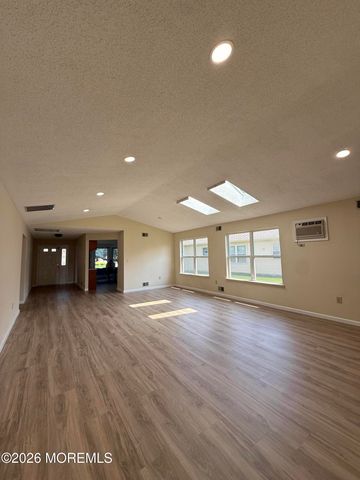 61 Peasley Drive, Marlboro, NJ 07746