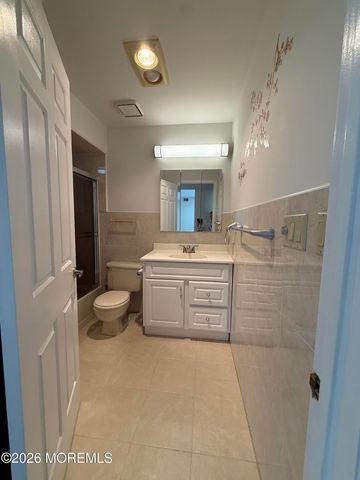 61 Peasley Drive, Marlboro, NJ 07746