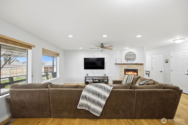 2017 S Washington Street, Kennewick, WA 99337