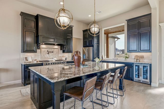 625 Dickens Drive, Aledo, TX 76008