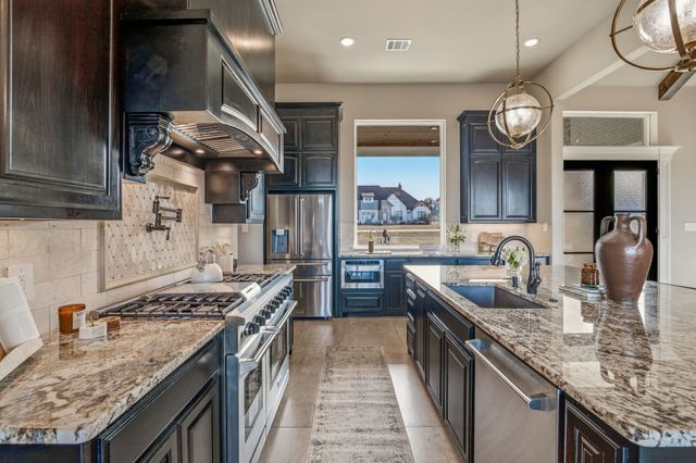 625 Dickens Drive, Aledo, TX 76008