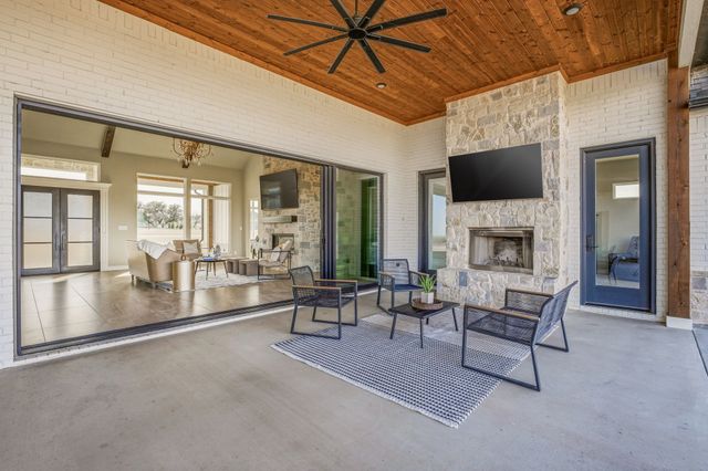 625 Dickens Drive, Aledo, TX 76008