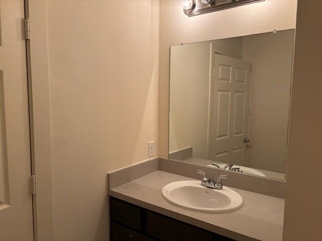 4744 Stokes Street, Dallas, TX 75216