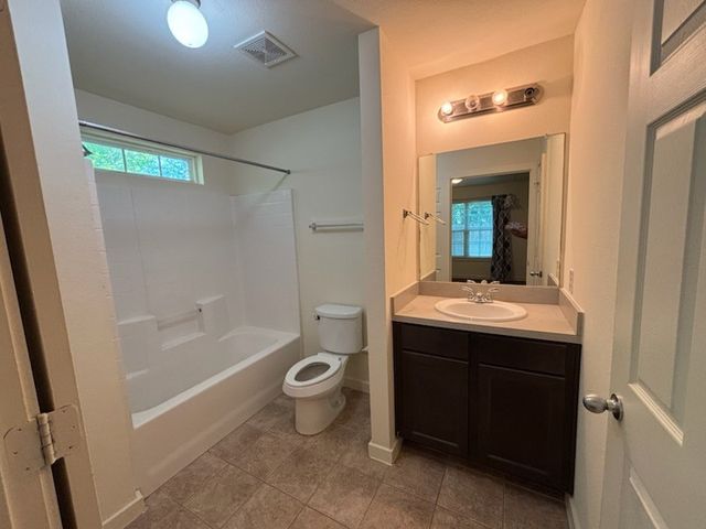 4744 Stokes Street, Dallas, TX 75216
