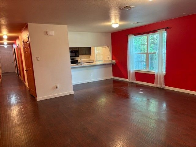 4744 Stokes Street, Dallas, TX 75216