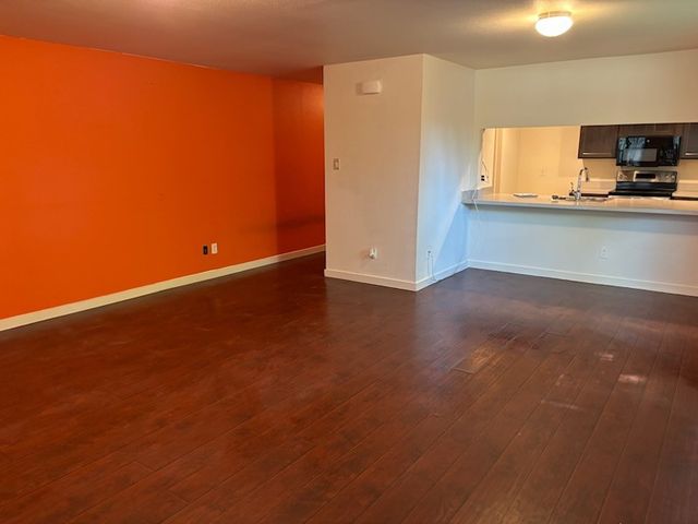 4744 Stokes Street, Dallas, TX 75216