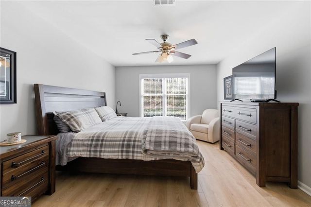 909 Hollyfax Circle NE, Atlanta, GA 30328