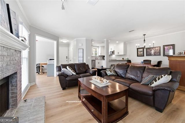 909 Hollyfax Circle NE, Atlanta, GA 30328