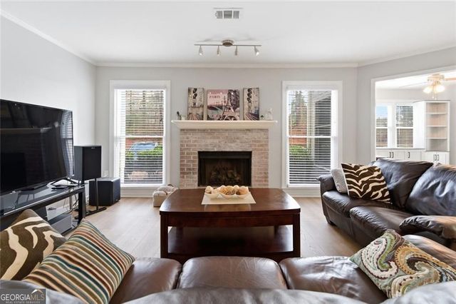 909 Hollyfax Circle NE, Atlanta, GA 30328