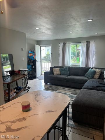 797 Babbitt Road 30, Euclid, OH 44123