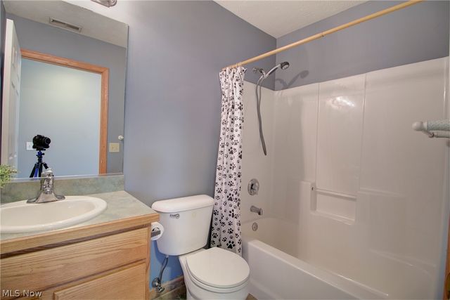 3900 Edinburgh Drive, Medina, OH 44256