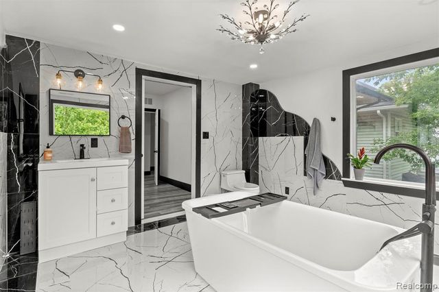 2283 Lamothe Street, Detroit, MI 48206