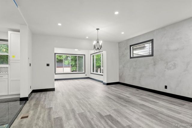 2283 Lamothe Street, Detroit, MI 48206