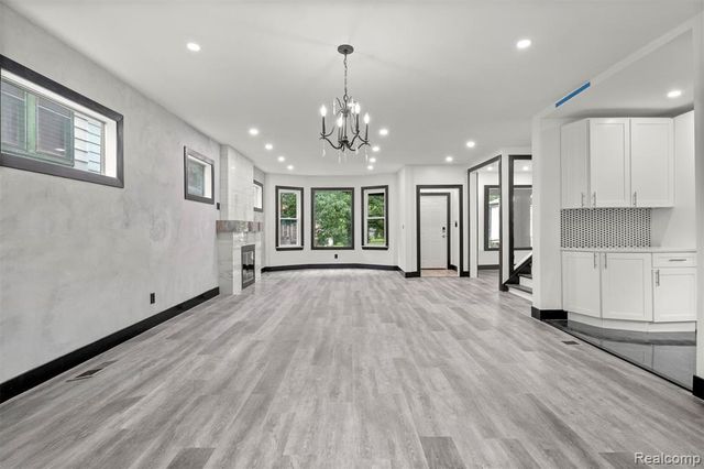 2283 Lamothe Street, Detroit, MI 48206