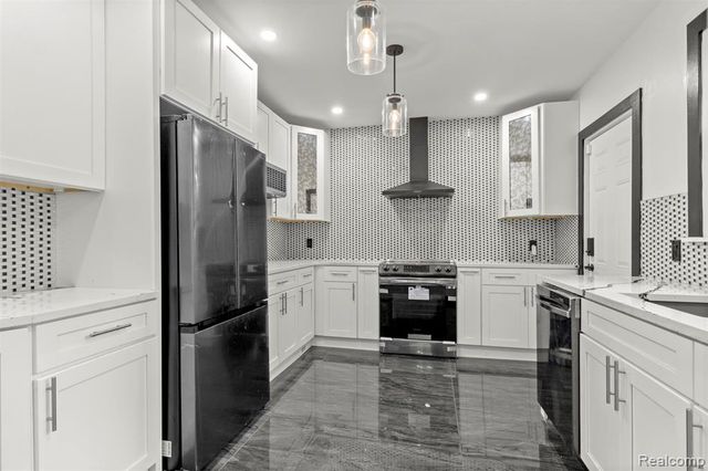 2283 Lamothe Street, Detroit, MI 48206