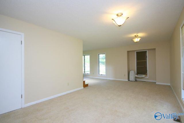 111 Heatherwood Drive, Madison, AL 35758