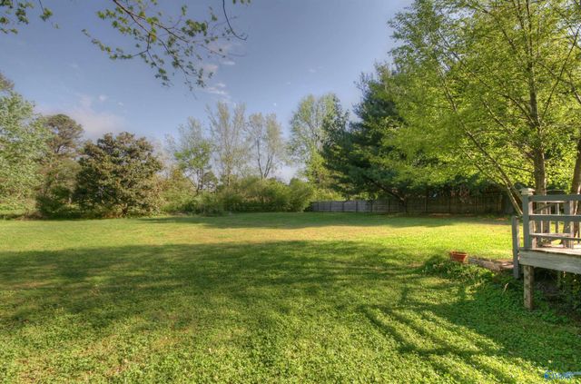111 Heatherwood Drive, Madison, AL 35758