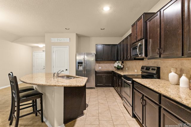 1827 Aspen Silver, San Antonio, TX 78245