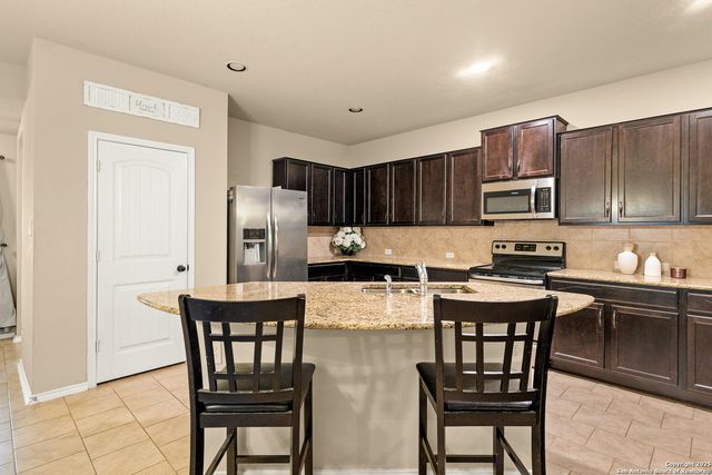 1827 Aspen Silver, San Antonio, TX 78245