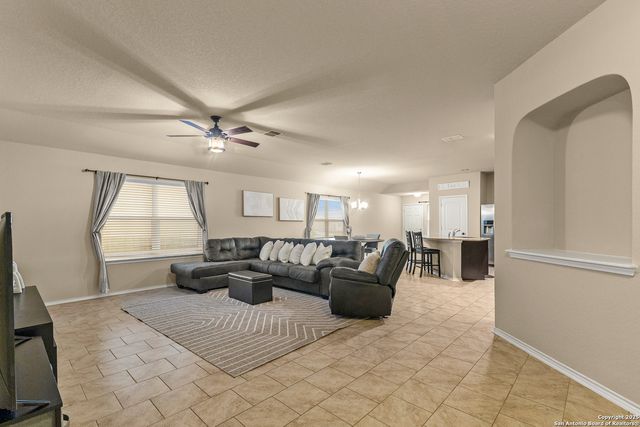 1827 Aspen Silver, San Antonio, TX 78245