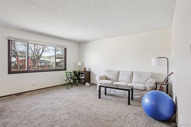 2330 Wedgewood Avenue, Longmont, CO 80503