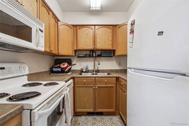 2330 Wedgewood Avenue, Longmont, CO 80503