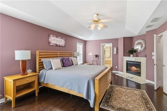 609 Red Oak Place, Atlanta, GA 30349