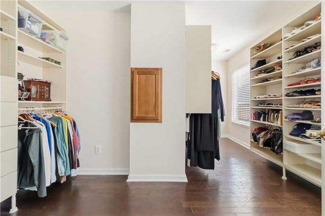 609 Red Oak Place, Atlanta, GA 30349