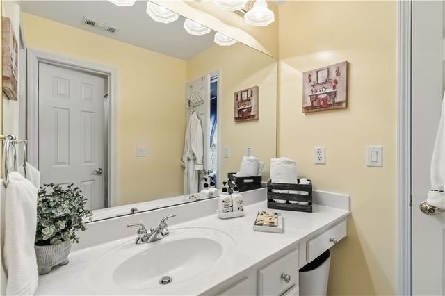 609 Red Oak Place, Atlanta, GA 30349