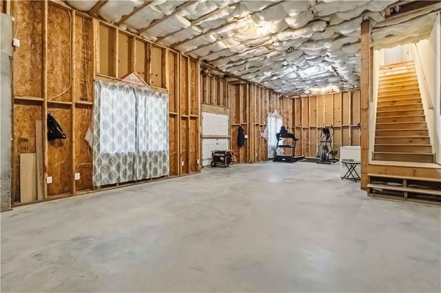 609 Red Oak Place, Atlanta, GA 30349