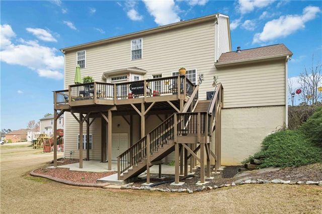 609 Red Oak Place, Atlanta, GA 30349