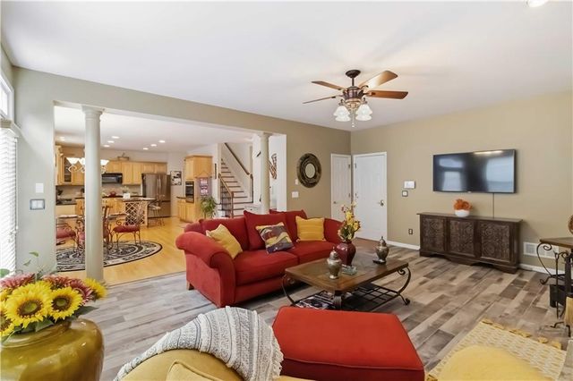 609 Red Oak Place, Atlanta, GA 30349