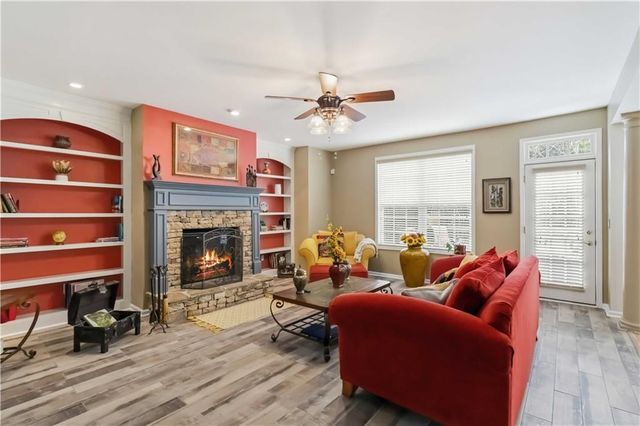 609 Red Oak Place, Atlanta, GA 30349