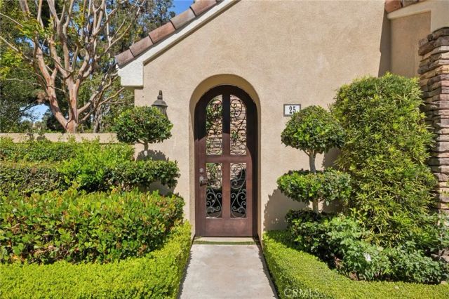 25 Lyon, Newport Coast, CA 92657