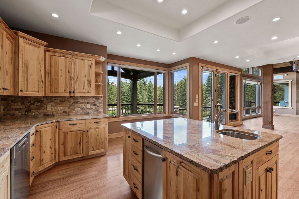 350 Old Paint Trail, Bigfork, MT 59911 photo 17