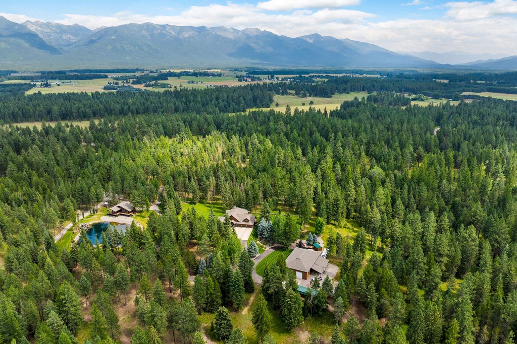 350 Old Paint Trail, Bigfork, MT 59911 photo 2