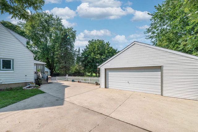 4306 45th STREET, Kenosha, WI 53144