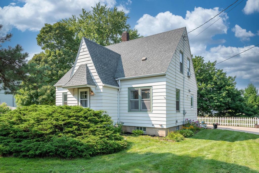 4306 45th STREET, Kenosha, WI 53144