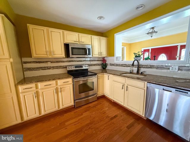 6422 HORSESHOE ROAD, Clinton, MD 20735