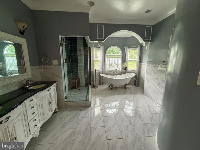 6422 HORSESHOE ROAD, Clinton, MD 20735